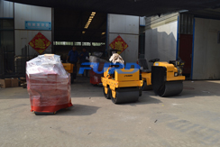 福瑞得機械手扶雙輪壓路機，手扶單輪壓路機，座駕壓路機及時包裝發(fā)貨